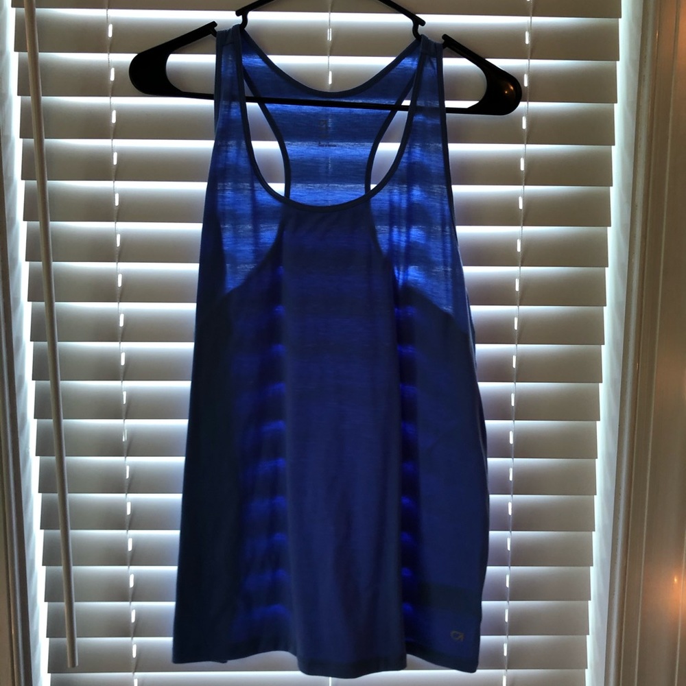 blue workout t